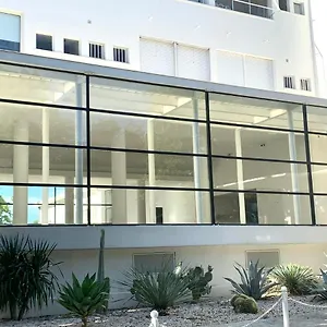 Apartment Elegant Studio Et Parking Dans Batiment Historique, Saint-Tropez